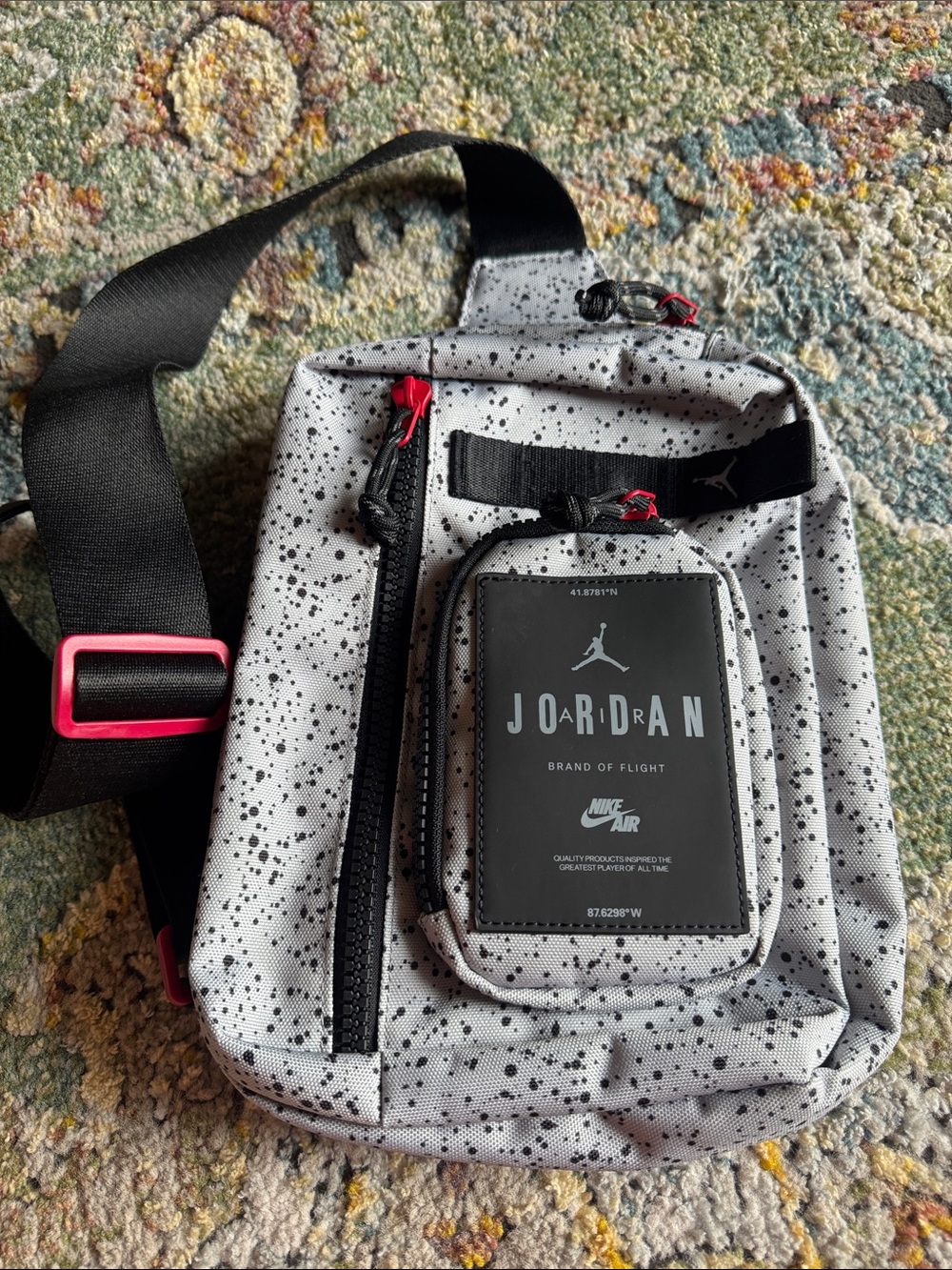 JORDAN AIR HESI CROSSBODY SLING BAG…LIKE NEW!!! 11”H x 8.25”L x 2.25”D STRAP 52”
